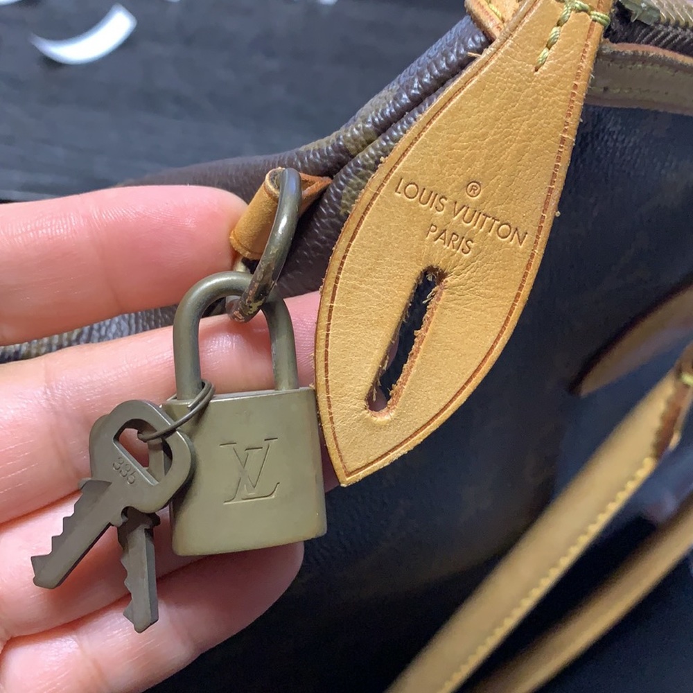Authentic Louis Vuitton Lockit Horizontal BAG - Picture 11 of 11